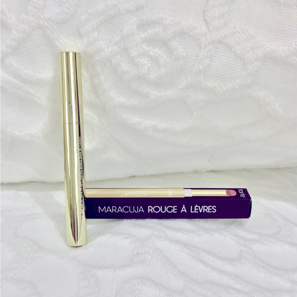 TARTE MARACUJA ROUGE A’ LEVRES NWT